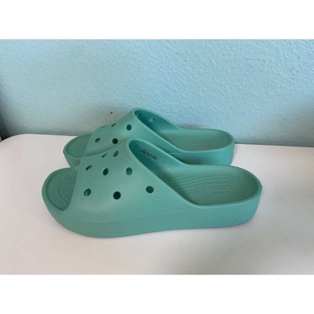 Crocs Women's Mint Blue‎ Slides Size 9